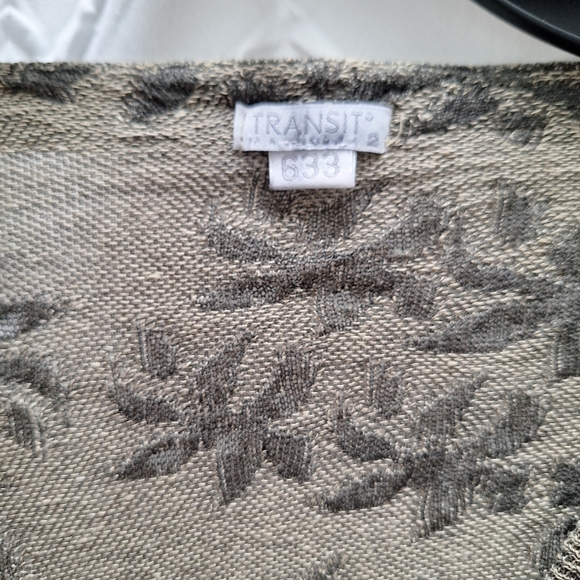 Transit Par-Such Made In Italy Button-Up Rounded Neck Cardigan with Pockets - Picture 2 of 8